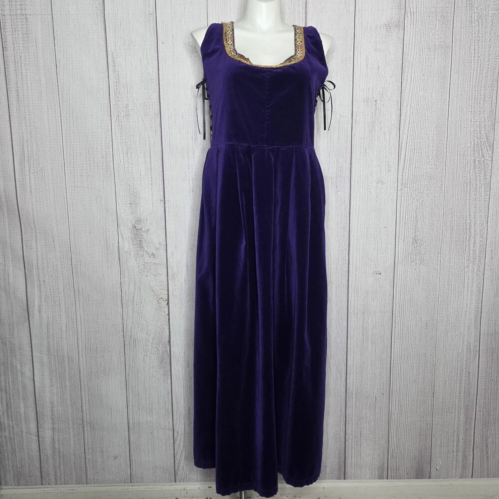 Sofi's Stitches Plus Size Purple Velvet Renaissance Medieval Gown Dress Lace Up